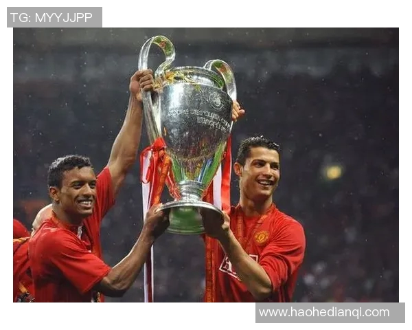 碧眼足球明星全解析及其辉煌成就与职业生涯回顾