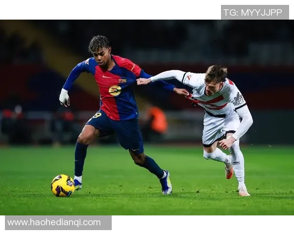 足球明星精彩瞬间盘点各类射门技巧与风格大揭秘