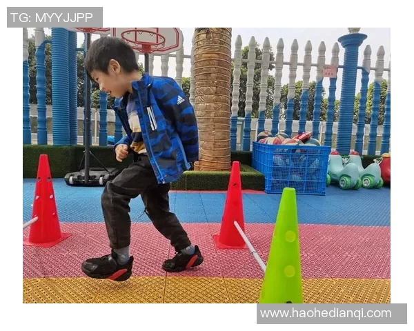 足球明星们的独特风格与个人魅力展现剪指甲瞬间的精彩瞬间